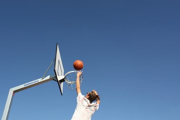 Quels sont les bienfaits de la pratique du basket pour la santé ?